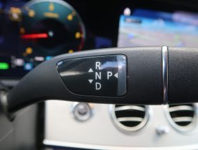 Mercedes-Benz E - 2023