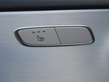 Mercedes-Benz E - 2023