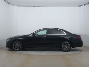 Mercedes-Benz E - 2023