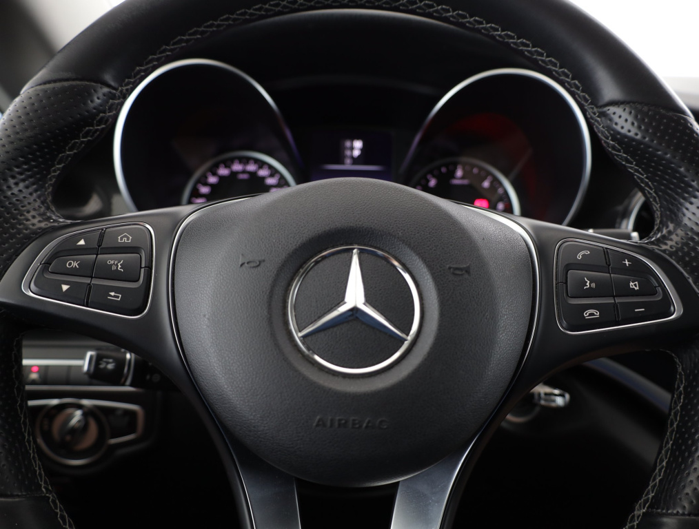Mercedes-Benz V