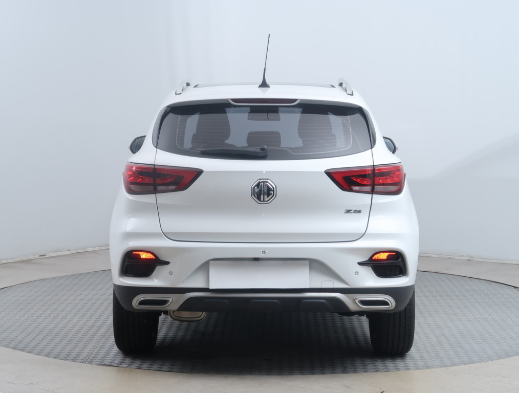 MG ZS SUV