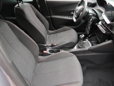 Peugeot 2008 - 2025