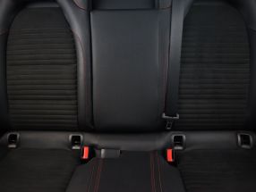 Mercedes-Benz GLA - 2016