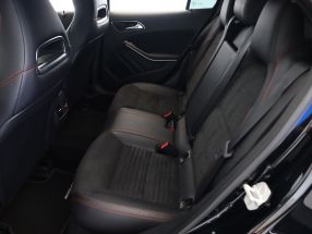Mercedes-Benz GLA - 2016