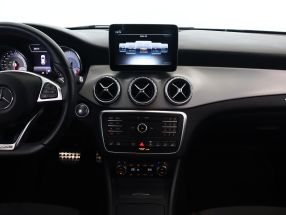 Mercedes-Benz GLA - 2016