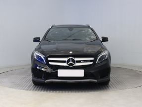 Mercedes-Benz GLA - 2016