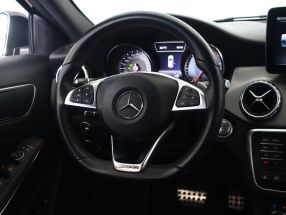 Mercedes-Benz GLA - 2016