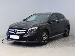 Mercedes-Benz GLA - 2016