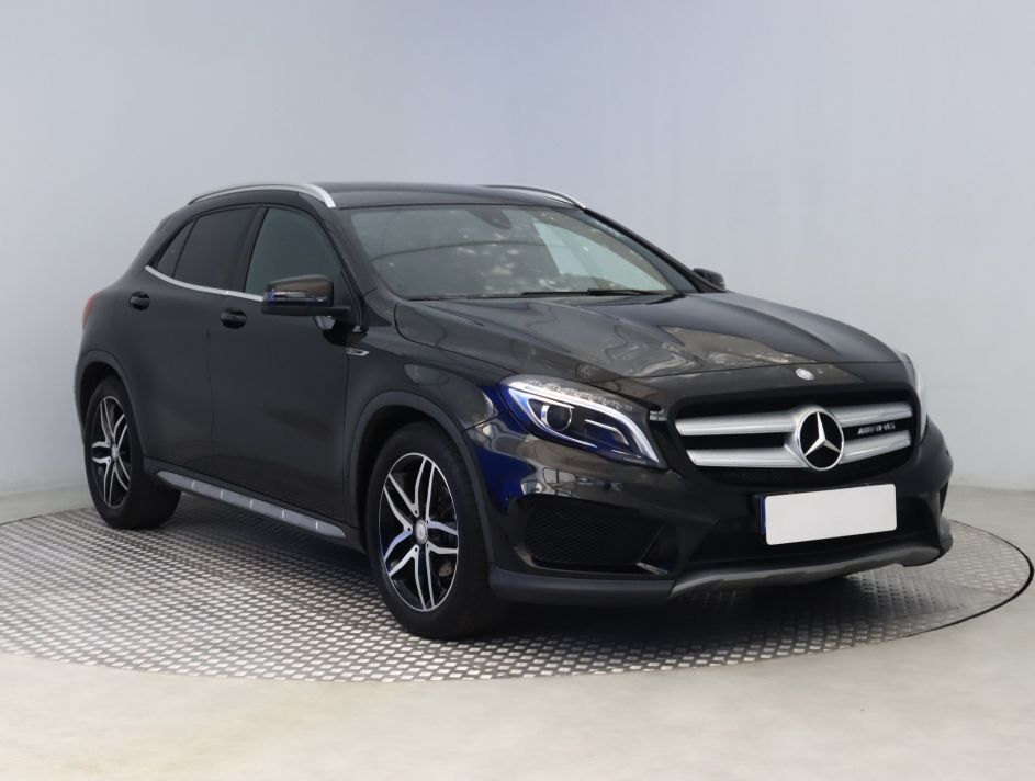 Mercedes-Benz GLA - 2016