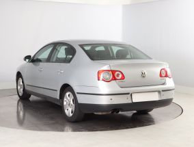 Volkswagen Passat - 2005