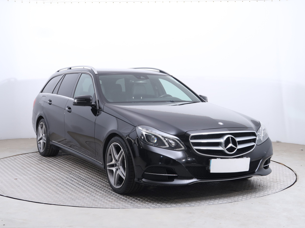 Mercedes-Benz E