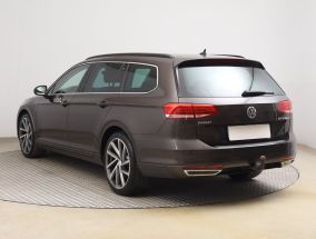Volkswagen Passat - 2016