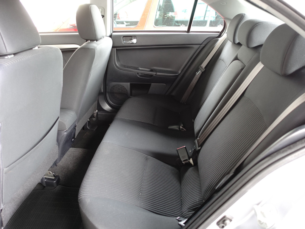 Mitsubishi Lancer