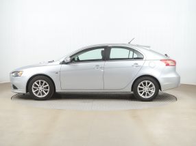 Mitsubishi Lancer - 2015