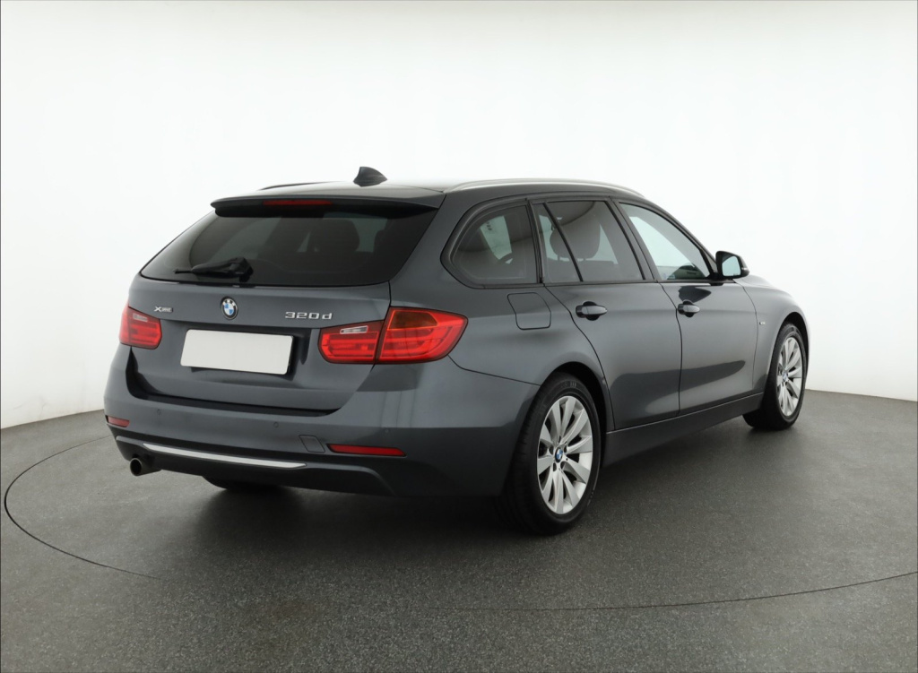 BMW 3