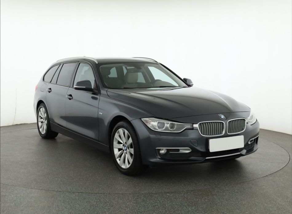 BMW 3 - 2013