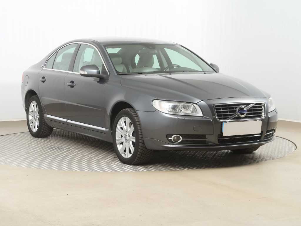 Volvo S80