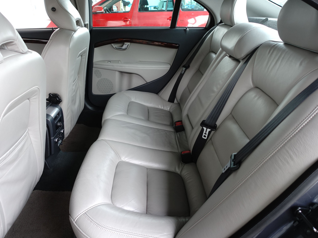 Volvo S80