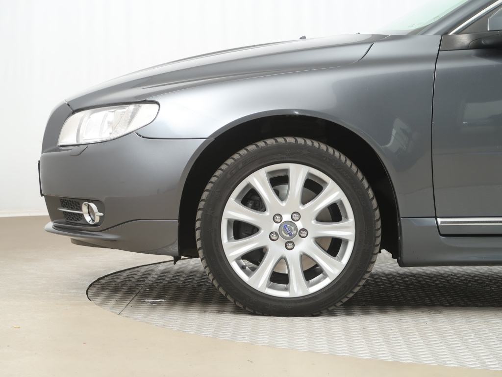 Volvo S80