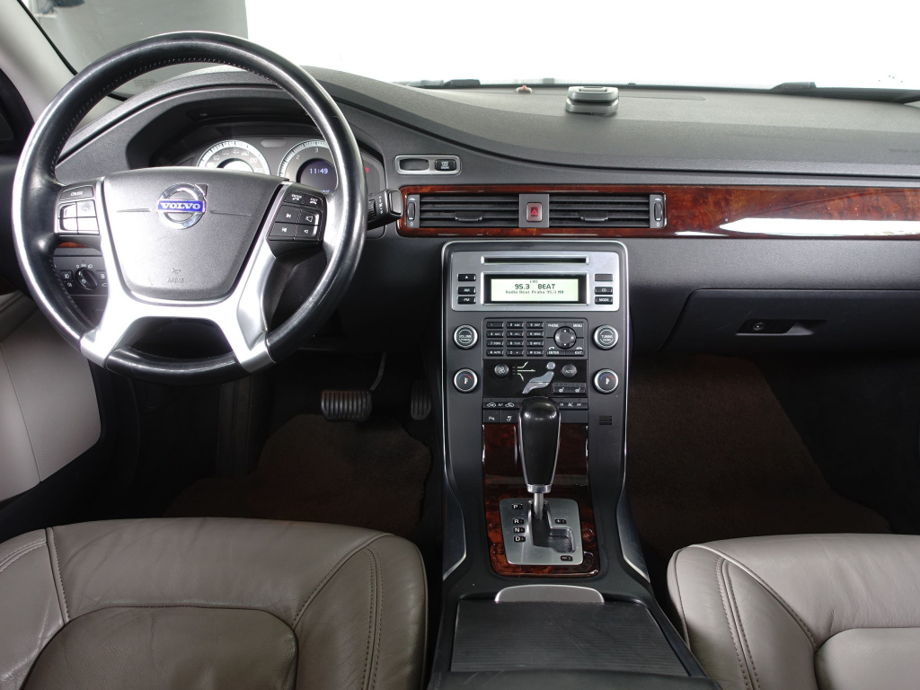Volvo S80