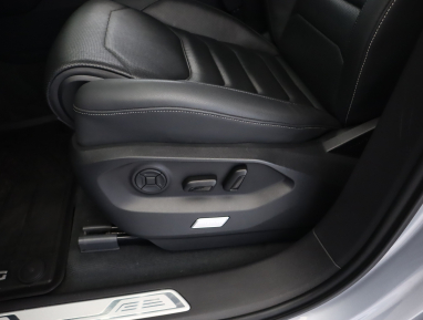 Volkswagen Touareg - 2019