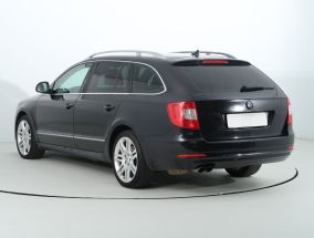 Skoda Superb - 2011