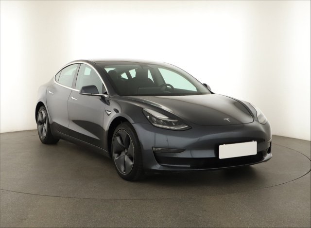 Tesla Model 3 2019