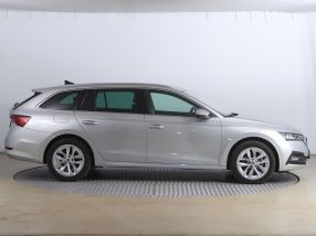 Škoda Octavia - 2022
