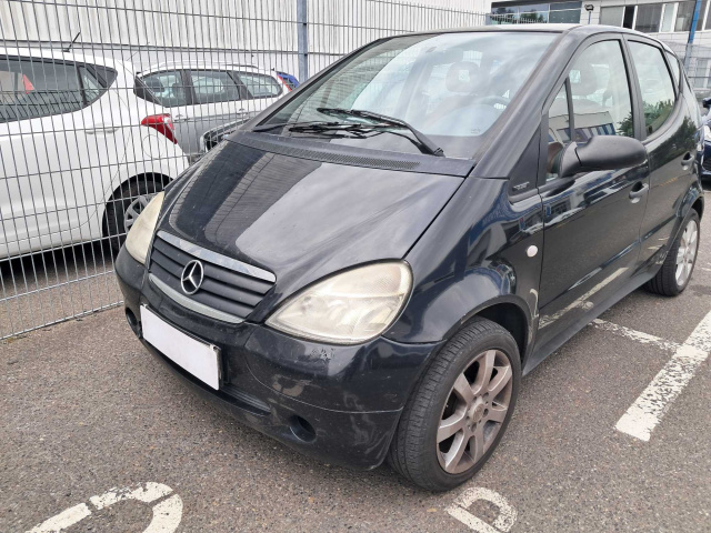 Mercedes-Benz A 2000