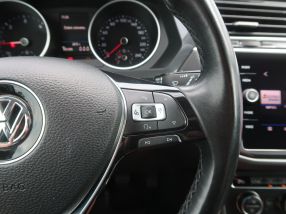 Volkswagen Tiguan - 2018