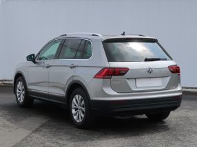 Volkswagen Tiguan - 2018