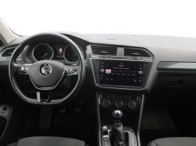 Volkswagen Tiguan - 2018
