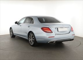 Mercedes-Benz E - 2016