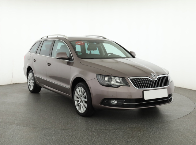 Škoda Superb 2014