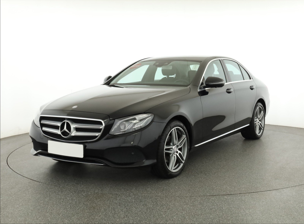 Mercedes-Benz E