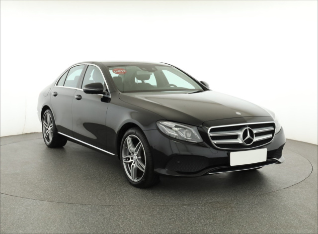 Mercedes-Benz E 2016