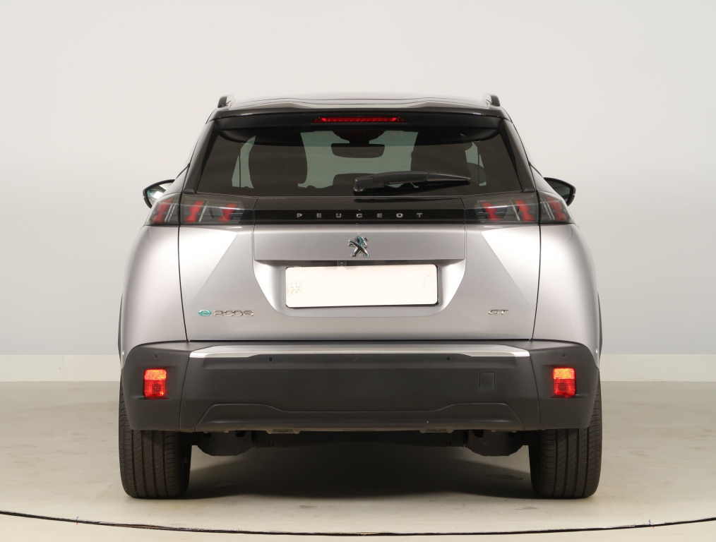 Peugeot e-2008