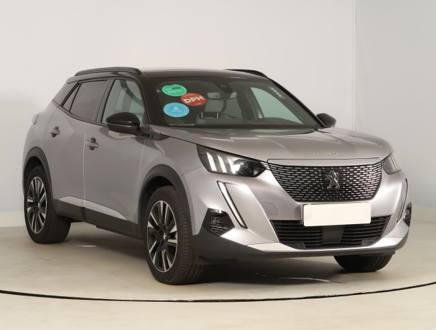 Peugeot e-2008 2021