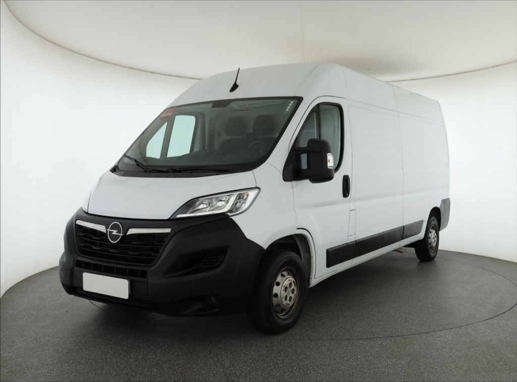 Opel Movano