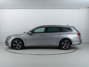 Volkswagen Passat - 2020