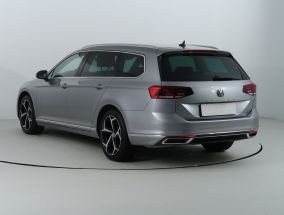 Volkswagen Passat - 2020