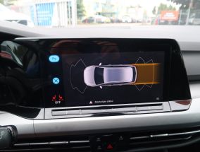 Volkswagen Golf - 2023