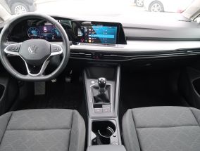 Volkswagen Golf - 2023
