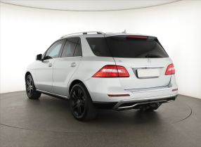Mercedes-Benz ML - 2012