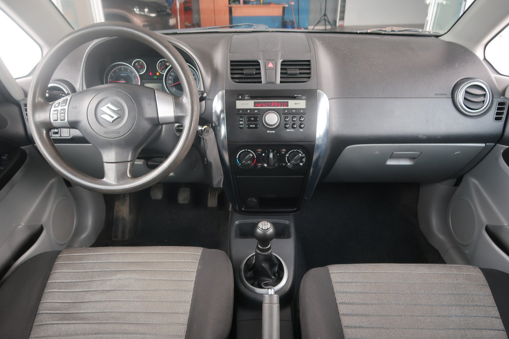 Suzuki SX4