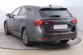 Toyota Avensis - 2015