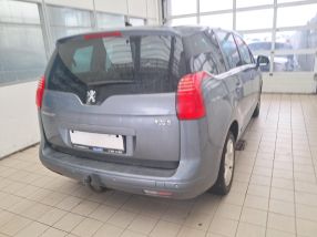 Peugeot 5008 - 2012