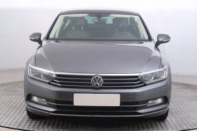 Volkswagen Passat - 2017