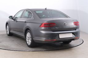 Volkswagen Passat - 2017