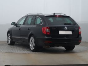 Skoda Superb - 2011
